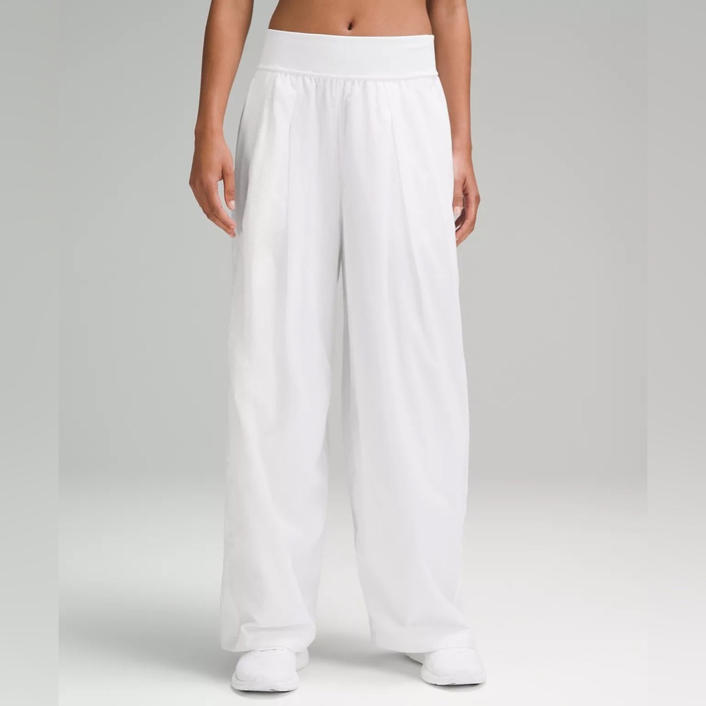 Lululemon Women’s Tennis Track Pants